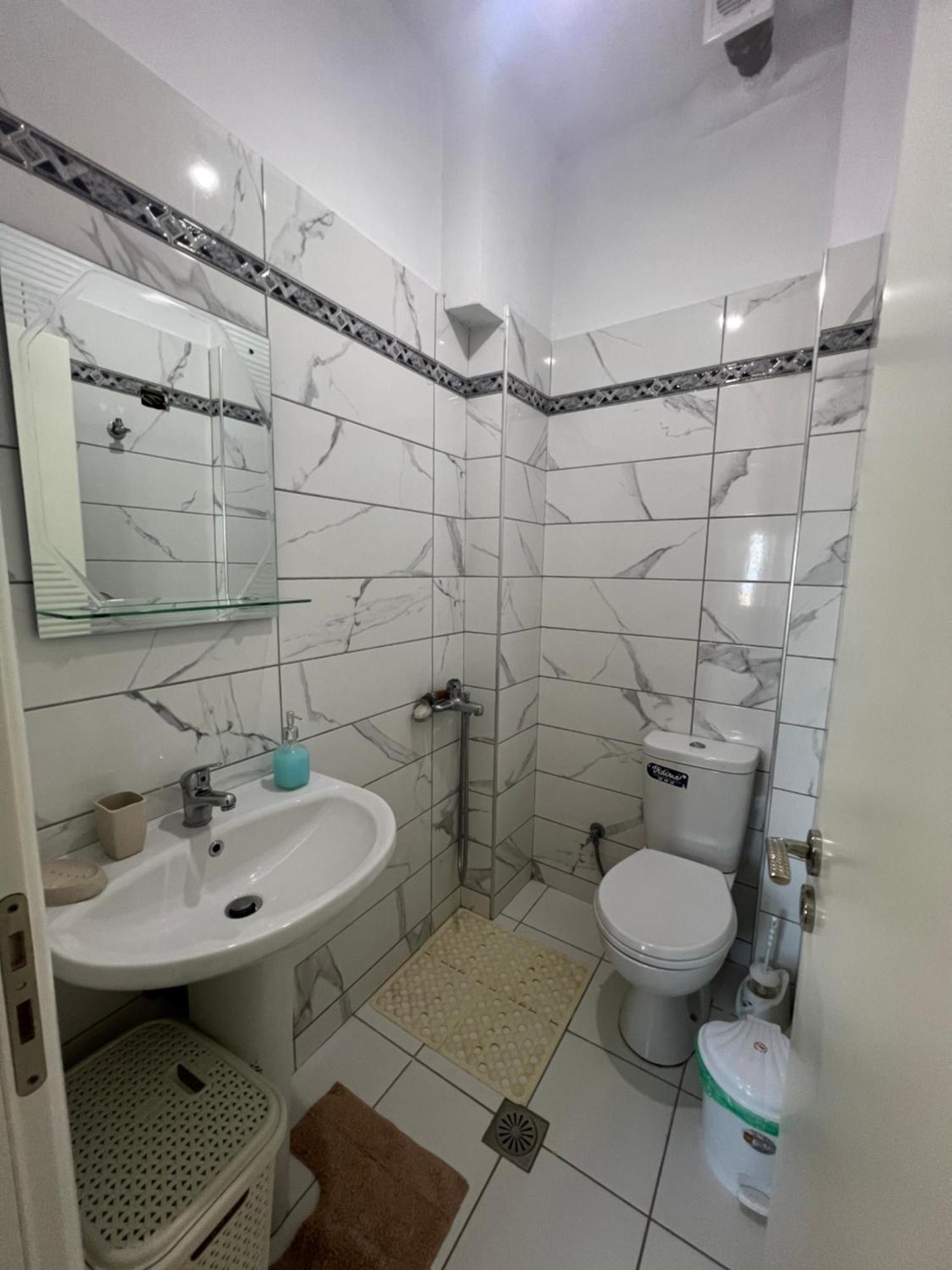 Apartments Eri Sarande Exterior photo